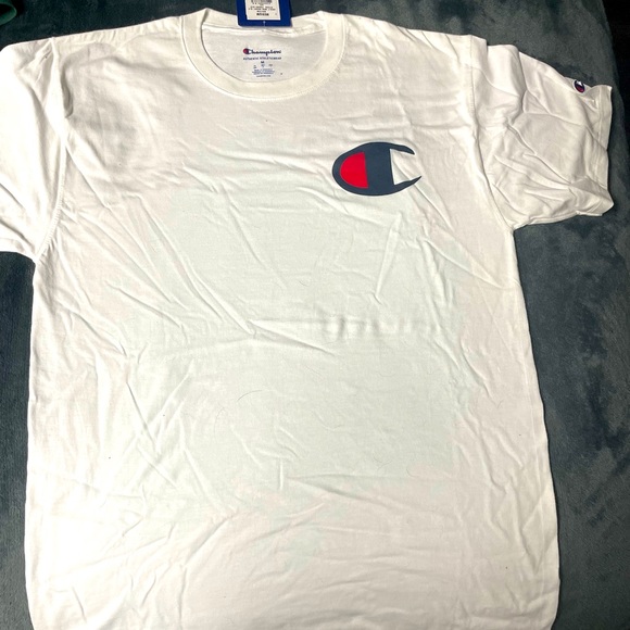 Champion Authentic Athletic Wear T-shirt Size M - Brand NEW - White - Big Logo - Picture 1 of 4